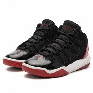 Nike Air Jordan Max Aura Black Red High Sneakers Running Shoes AQ9214-006 3.5